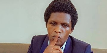 Affaire Martinez Zogo : le Tribunal militaire diffuse une vidéo de la torture de l’animateur